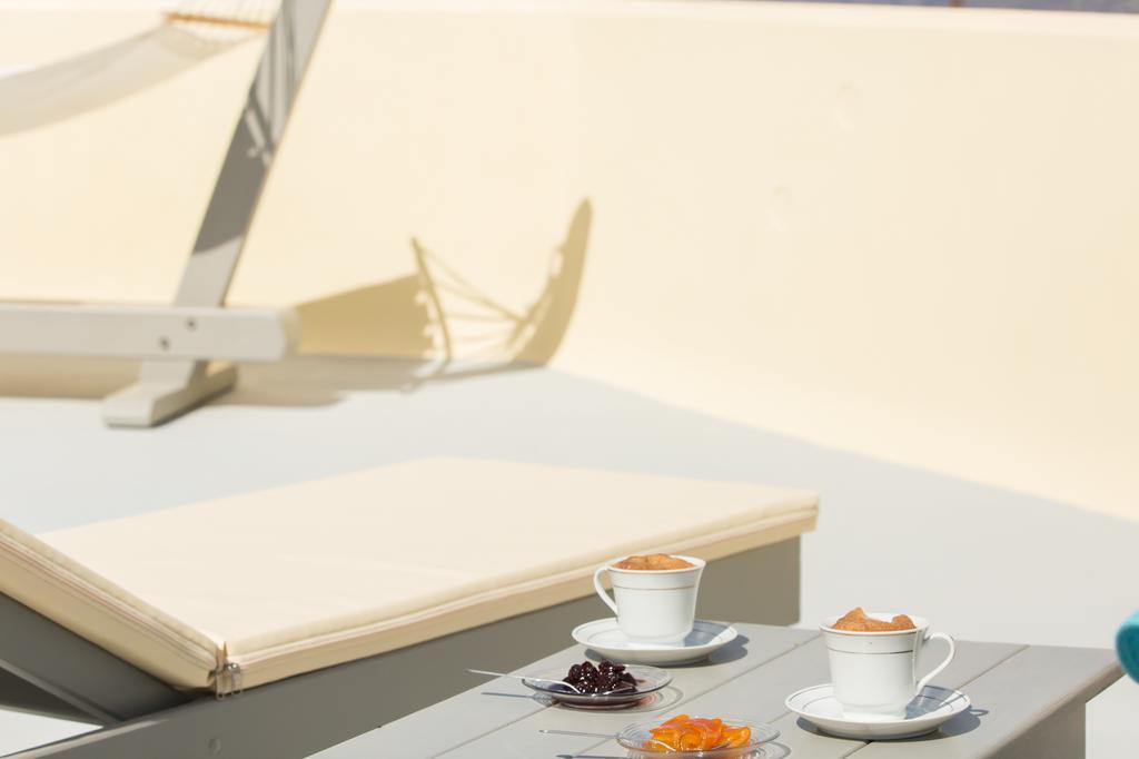 Love Nest With Hot Tub, Hammam & Outdoor Cinema Akrotírion Exterior foto